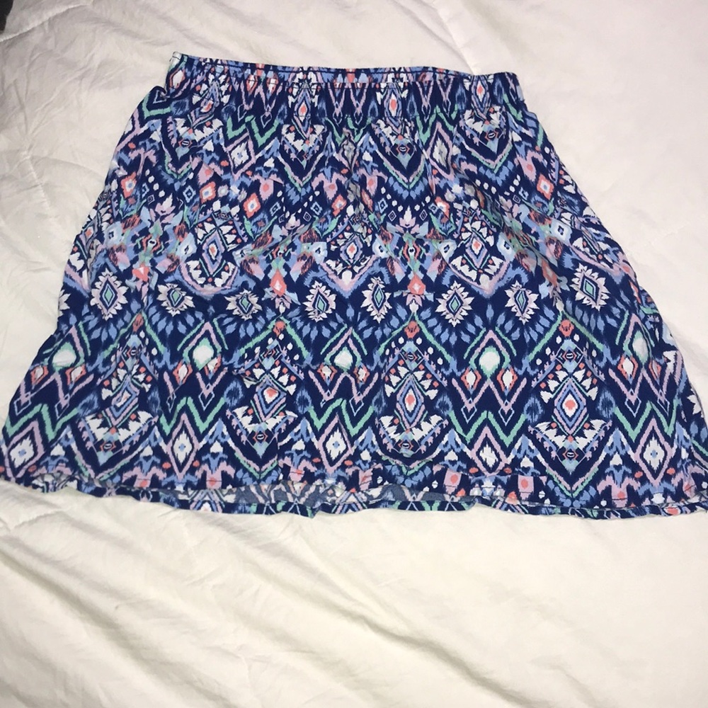 • H&M Skirt • size 4 •